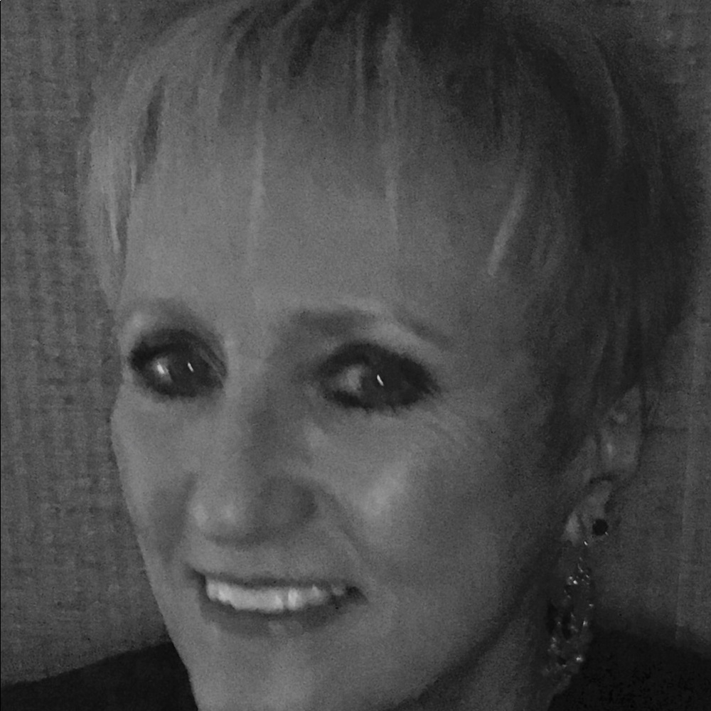 Meet your Posher, Angie